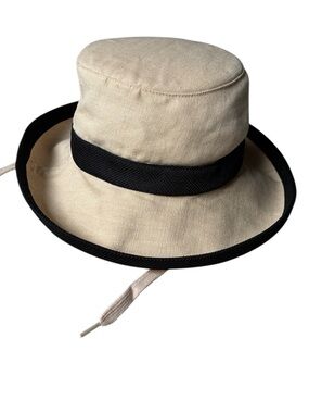 Tilley Women’s Charlotte TH8 Hemp Bucket Sun Hat Cream & Black Size Small